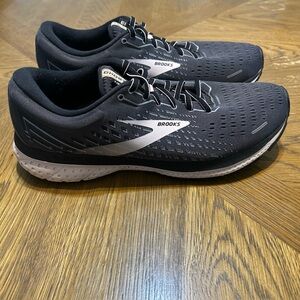 Brooks Ghost 13 Charcoal Women’s Athletic Sneakers Women’s 12